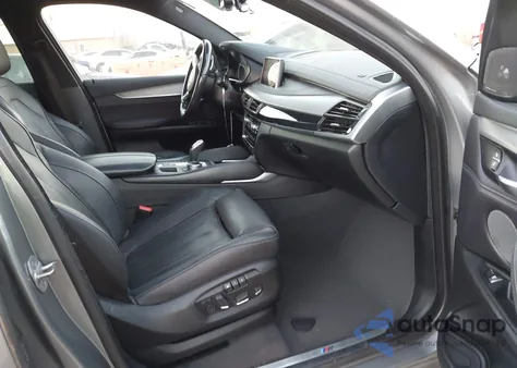 2018 BMW X6 xDrive50I z USA, uszkodzony, nr VIN 5UXKU6C52J0Z66681